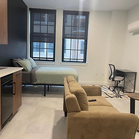 Apartamento Hartford Downtown: 2Mins Walk To Xl Center Exterior foto