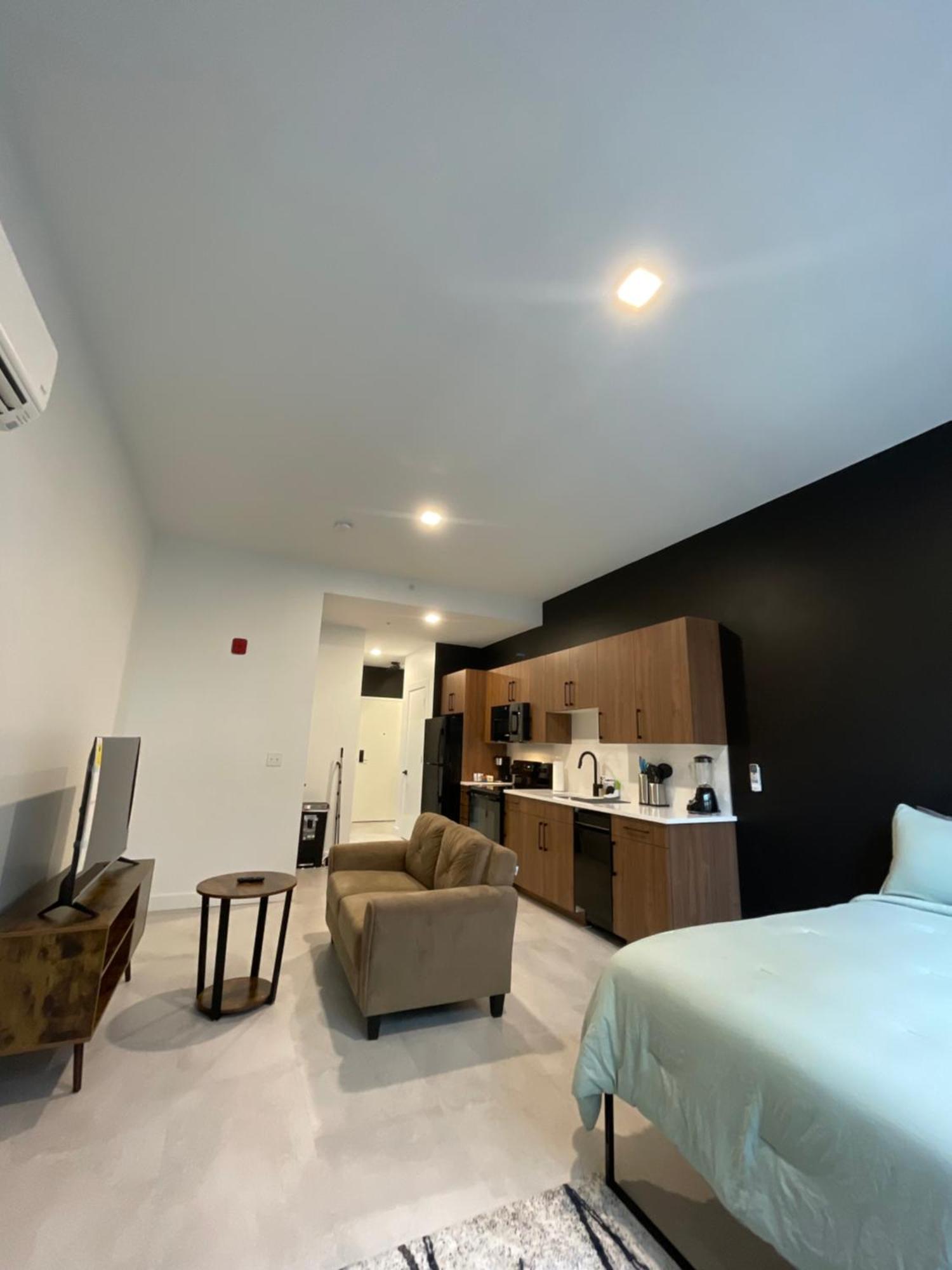 Apartamento Hartford Downtown: 2Mins Walk To Xl Center Exterior foto